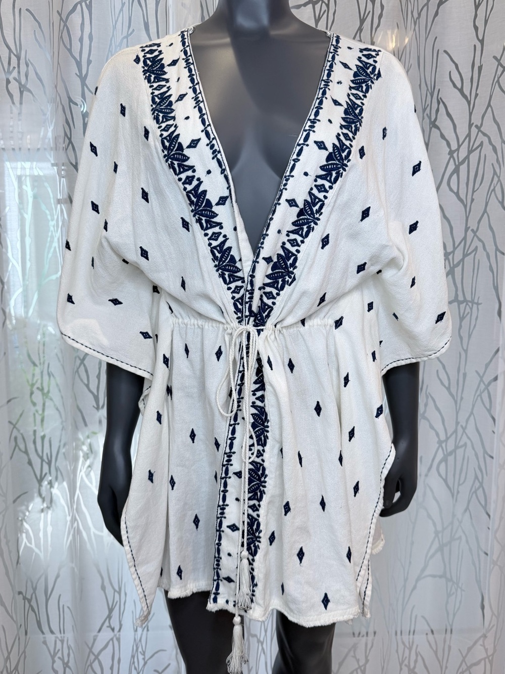 Zara Embroidered Kaftan Kimono Tie Cover Up Boho Cream/Navy Women’s size M